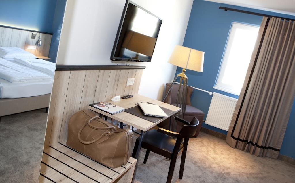 Dock1 Hotel Регенсбург Стая снимка